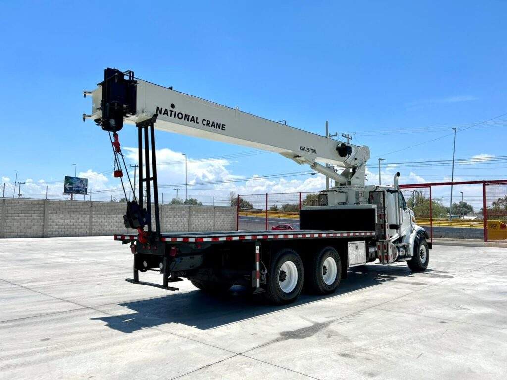 GRUA TITAN NATIONAL CRANE 990A EN STERLING 2006 (4)