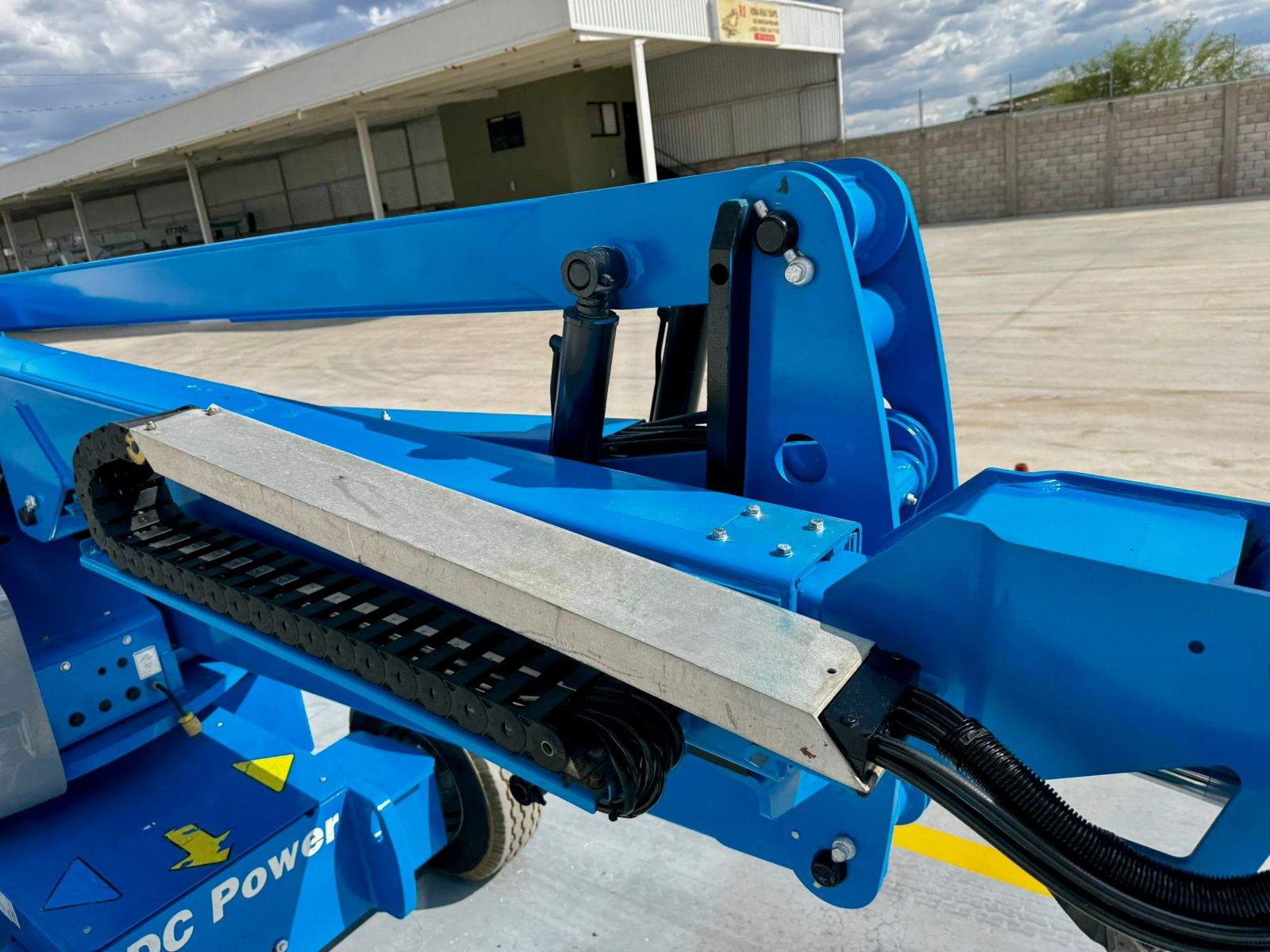 Brazo Articulado Eléctrico Genie Z4525j 2012 (19)