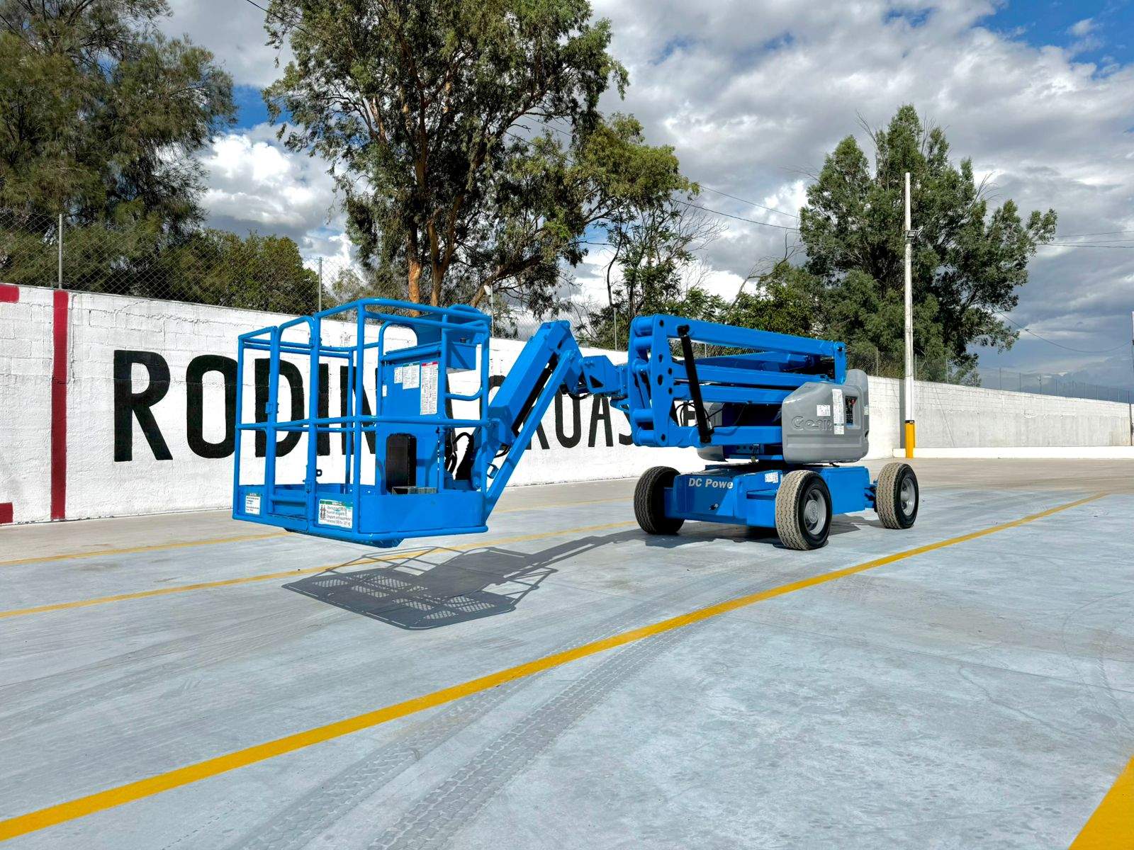 Brazo Articulado Eléctrico Genie Z4525j 2012 (2)