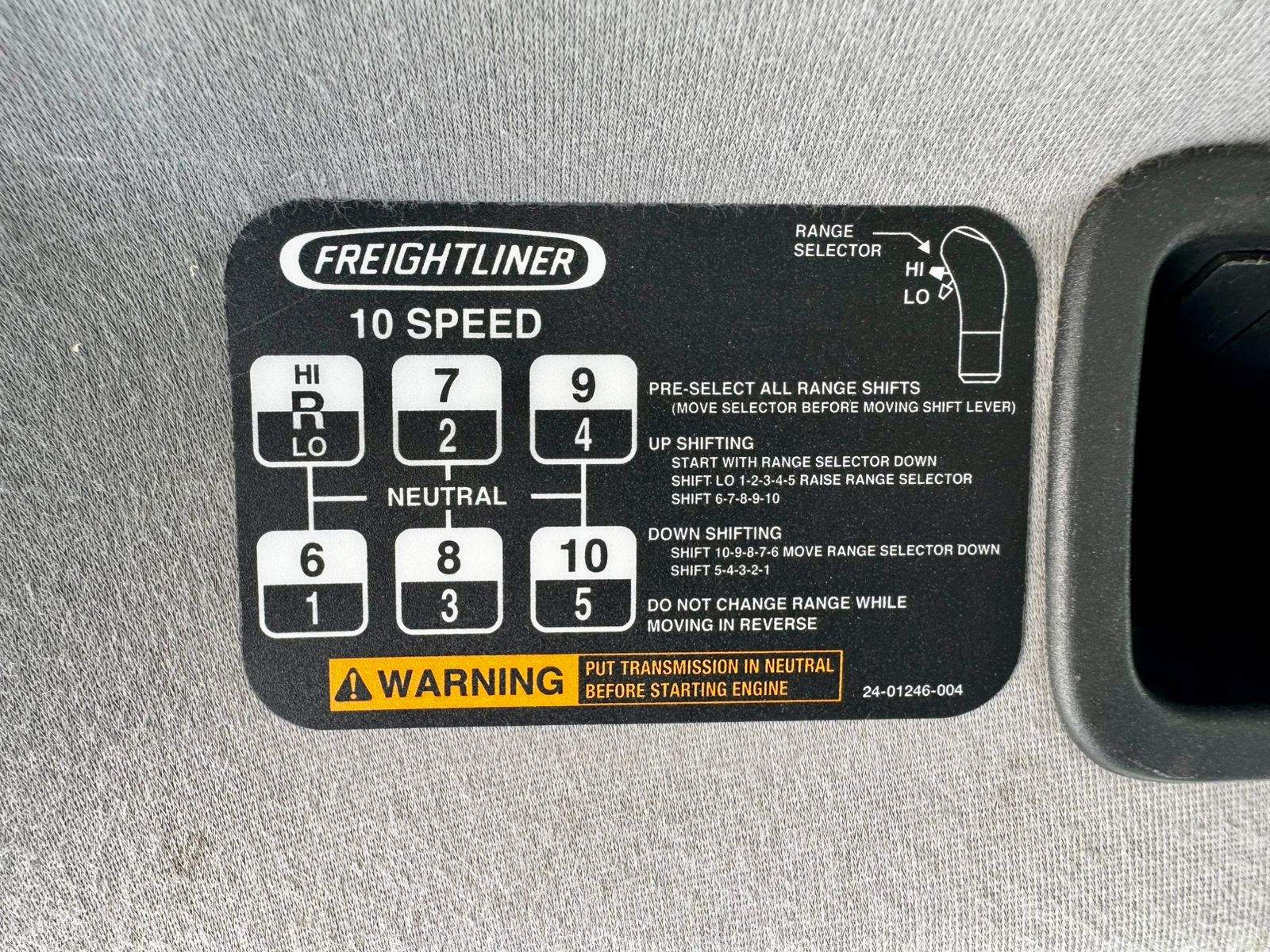 GRUA TITAN NATIONAL 8100D DE 23 TON EN FREIGHTLINER 2007 (10)