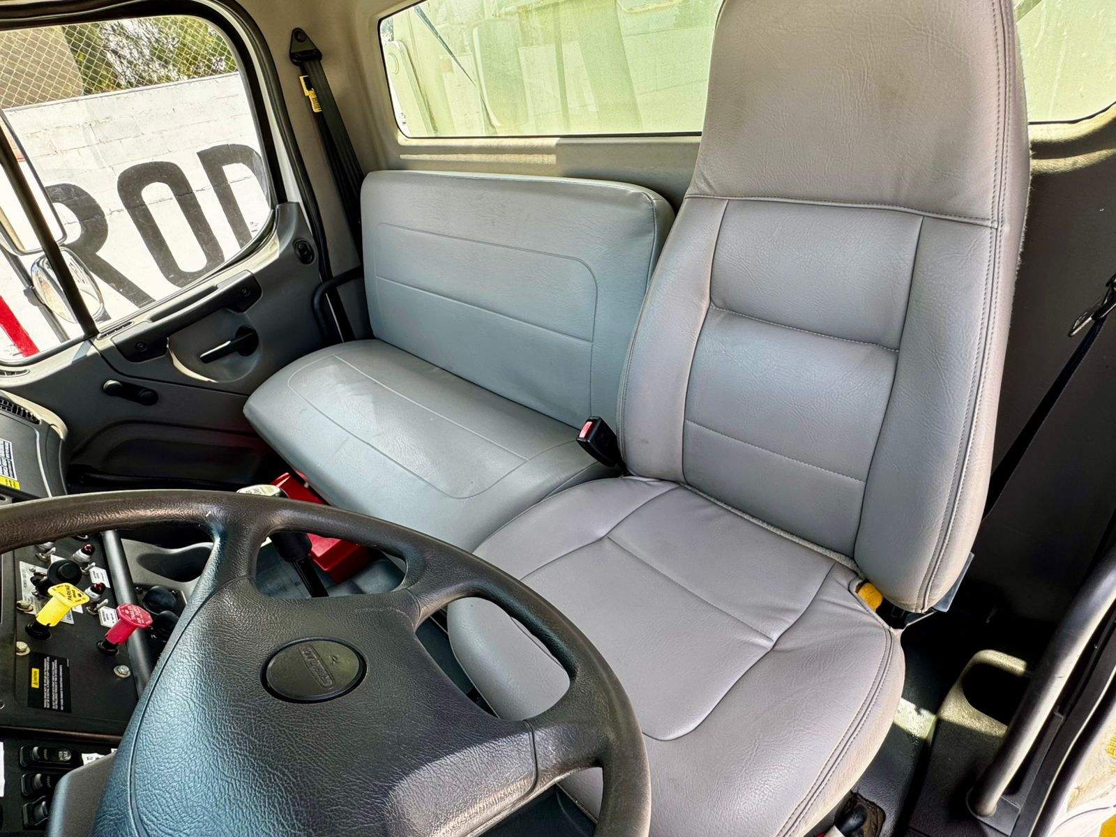 GRUA TITAN NATIONAL 8100D DE 23 TON EN FREIGHTLINER 2007 (13)