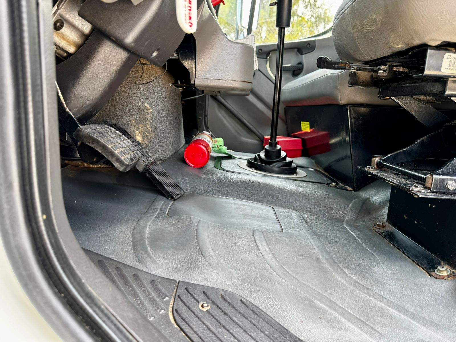 GRUA TITAN NATIONAL 8100D DE 23 TON EN FREIGHTLINER 2007 (16)