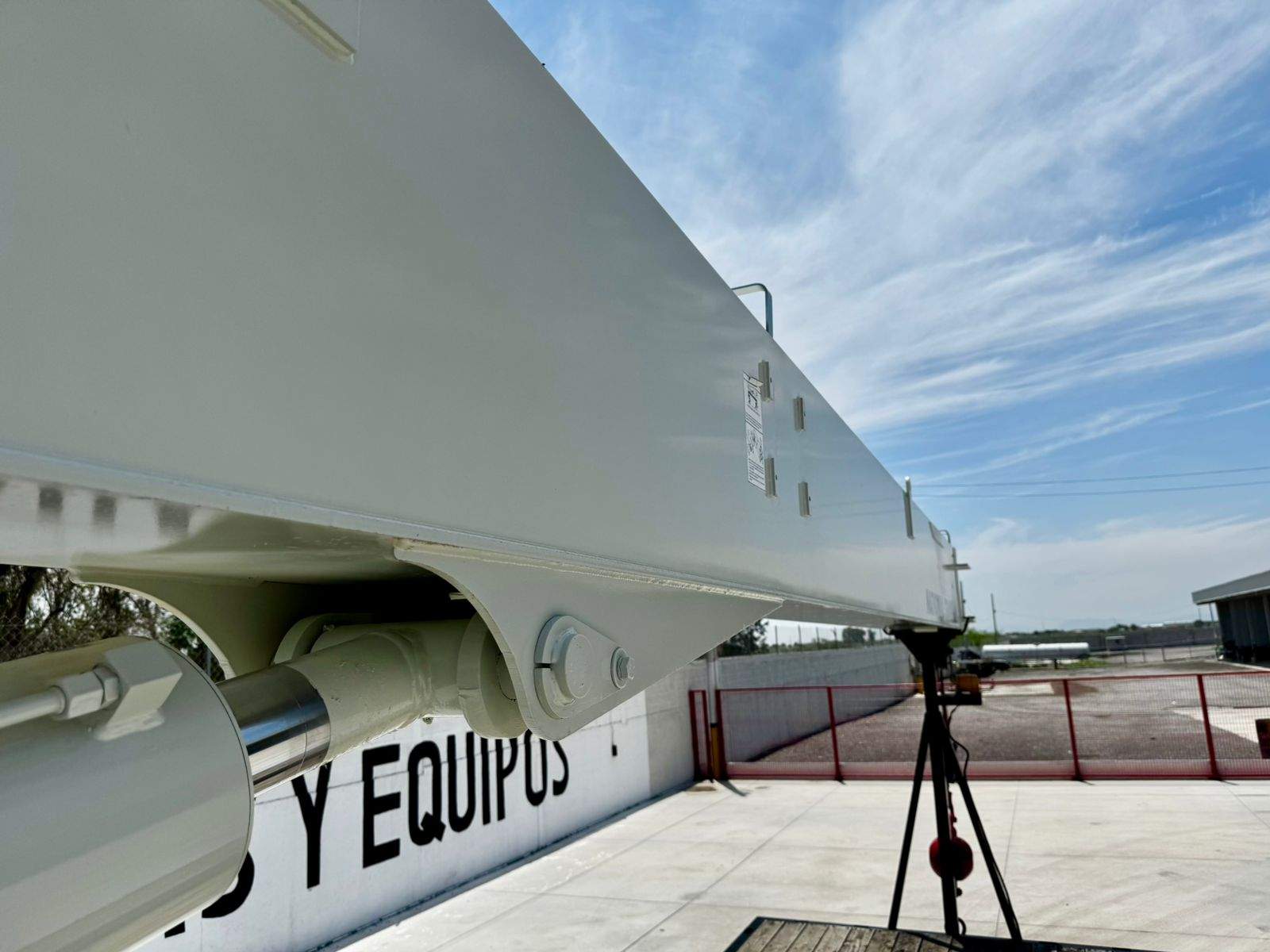 GRUA TITAN NATIONAL 8100D DE 23 TON EN FREIGHTLINER 2007 (20)