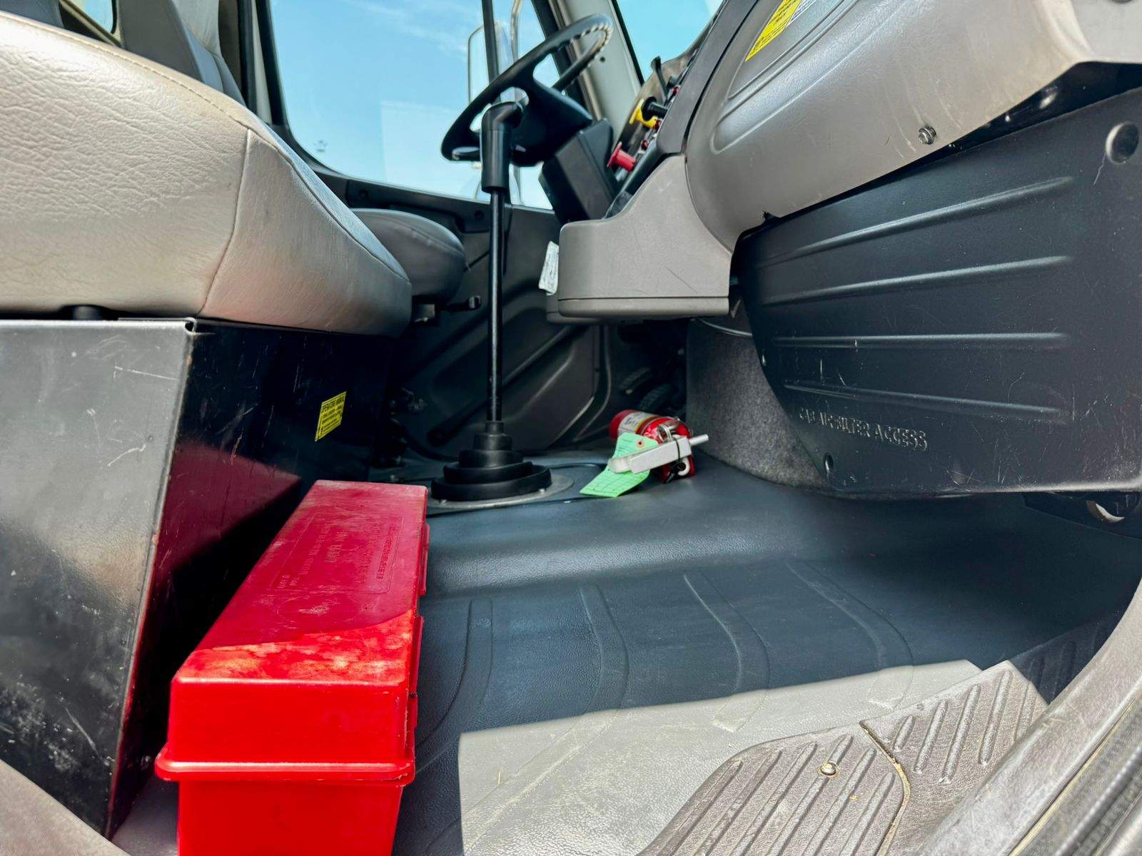 GRUA TITAN NATIONAL 8100D DE 23 TON EN FREIGHTLINER 2007 (22)