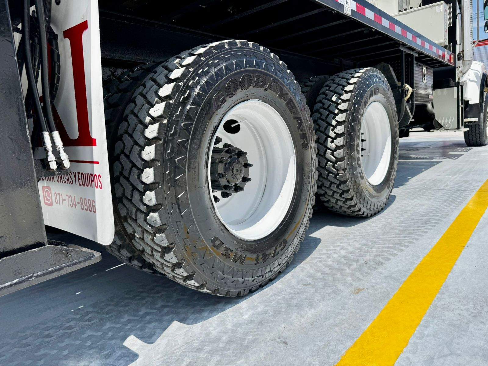 GRUA TITAN NATIONAL 8100D DE 23 TON EN FREIGHTLINER 2007 (25)