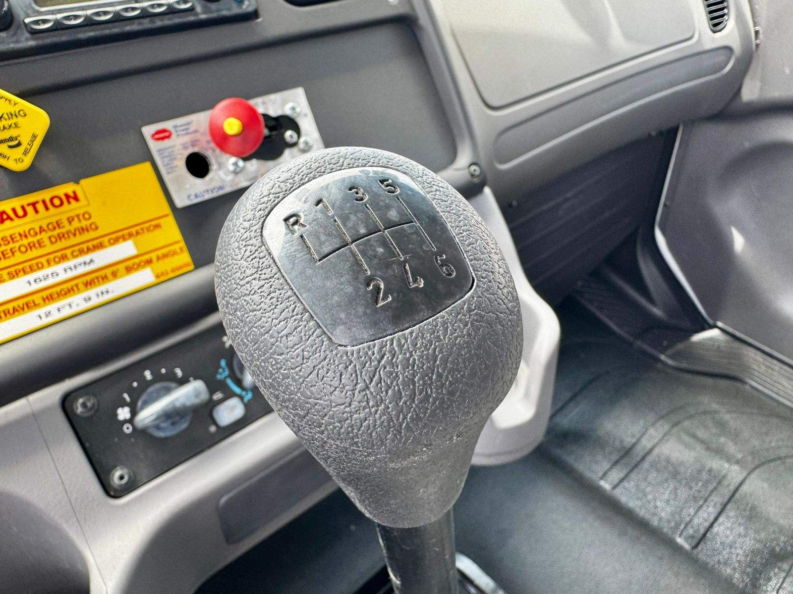 Grúa Titán Terex Bt3870 De 19 Ton En Freightliner 2016 (11)