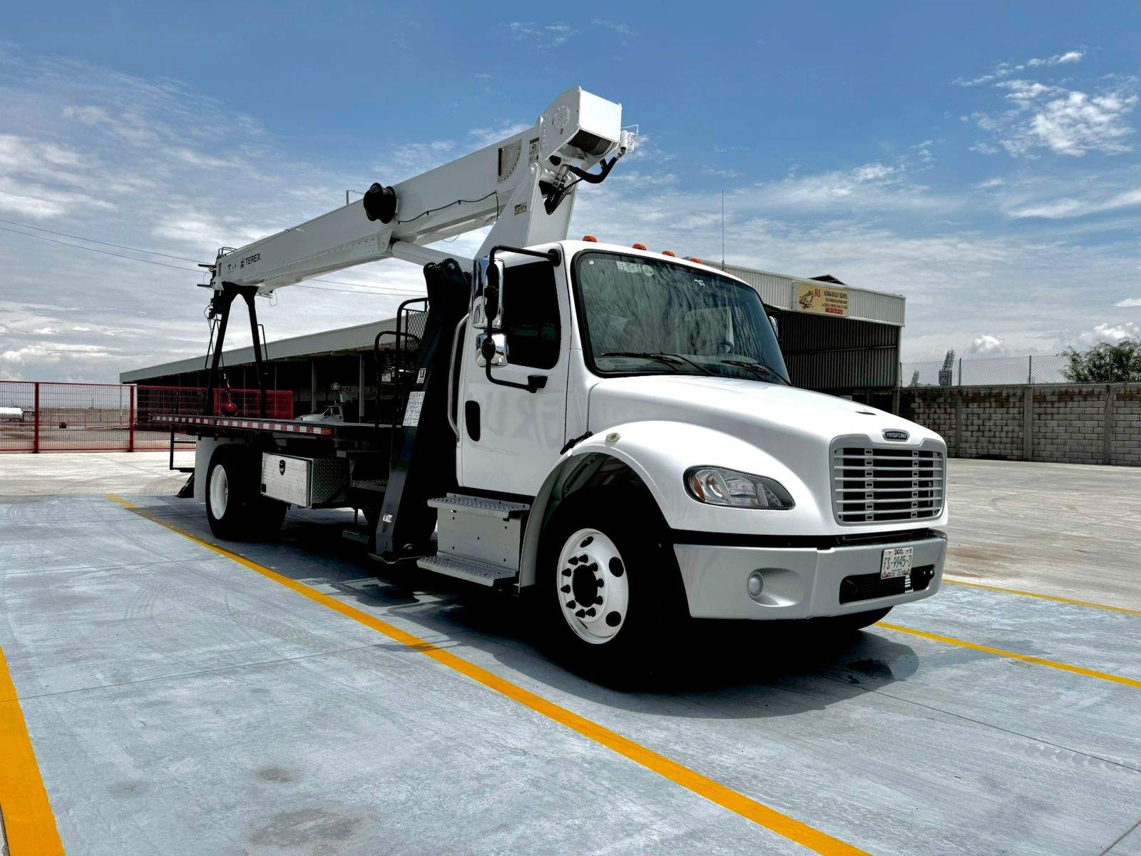 Grúa Titán Terex Bt3870 De 19 Ton En Freightliner 2016 (26)