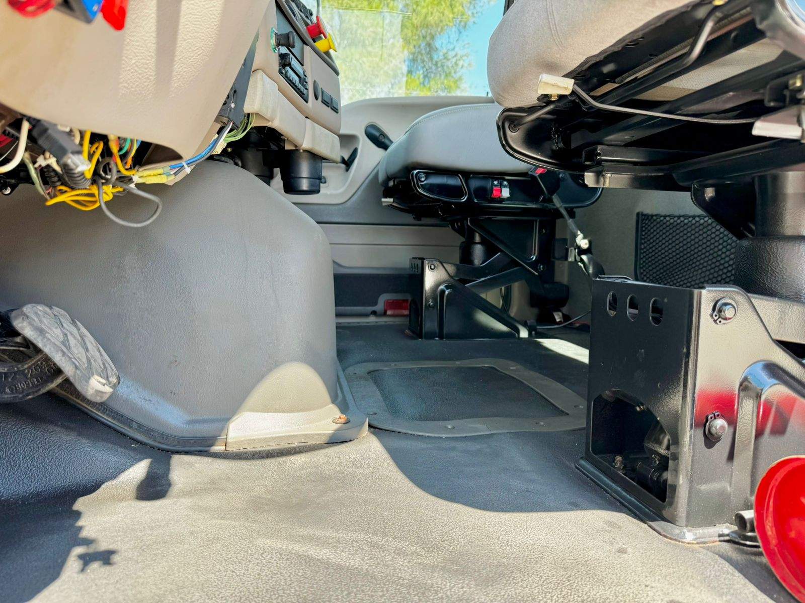 2009 Sterling cNational 600E2 (12)