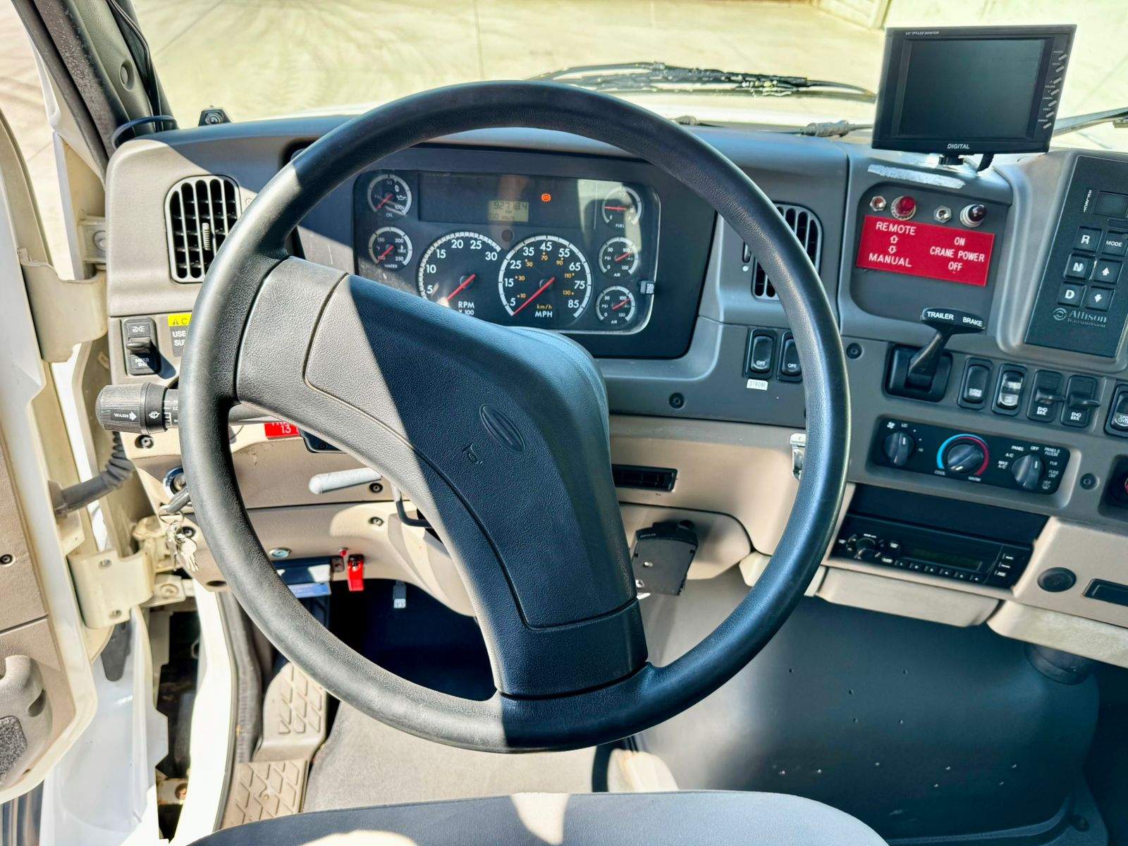 2009 Sterling cNational 600E2 (14)