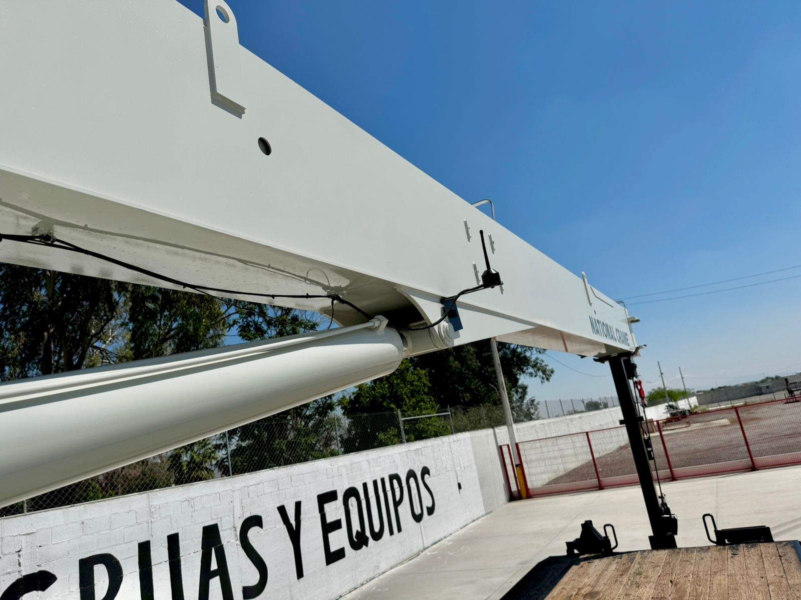 2009 Sterling cNational 600E2 (21)