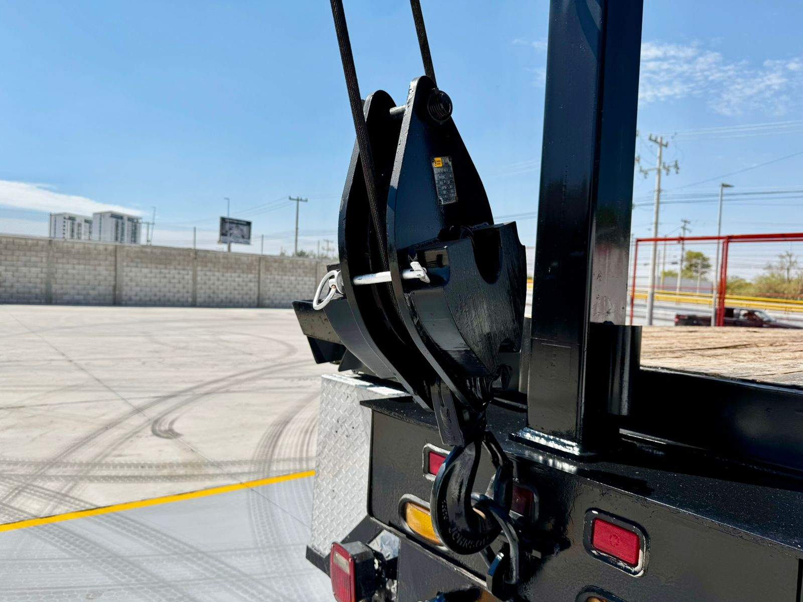 2009 Sterling cNational 600E2 (25)