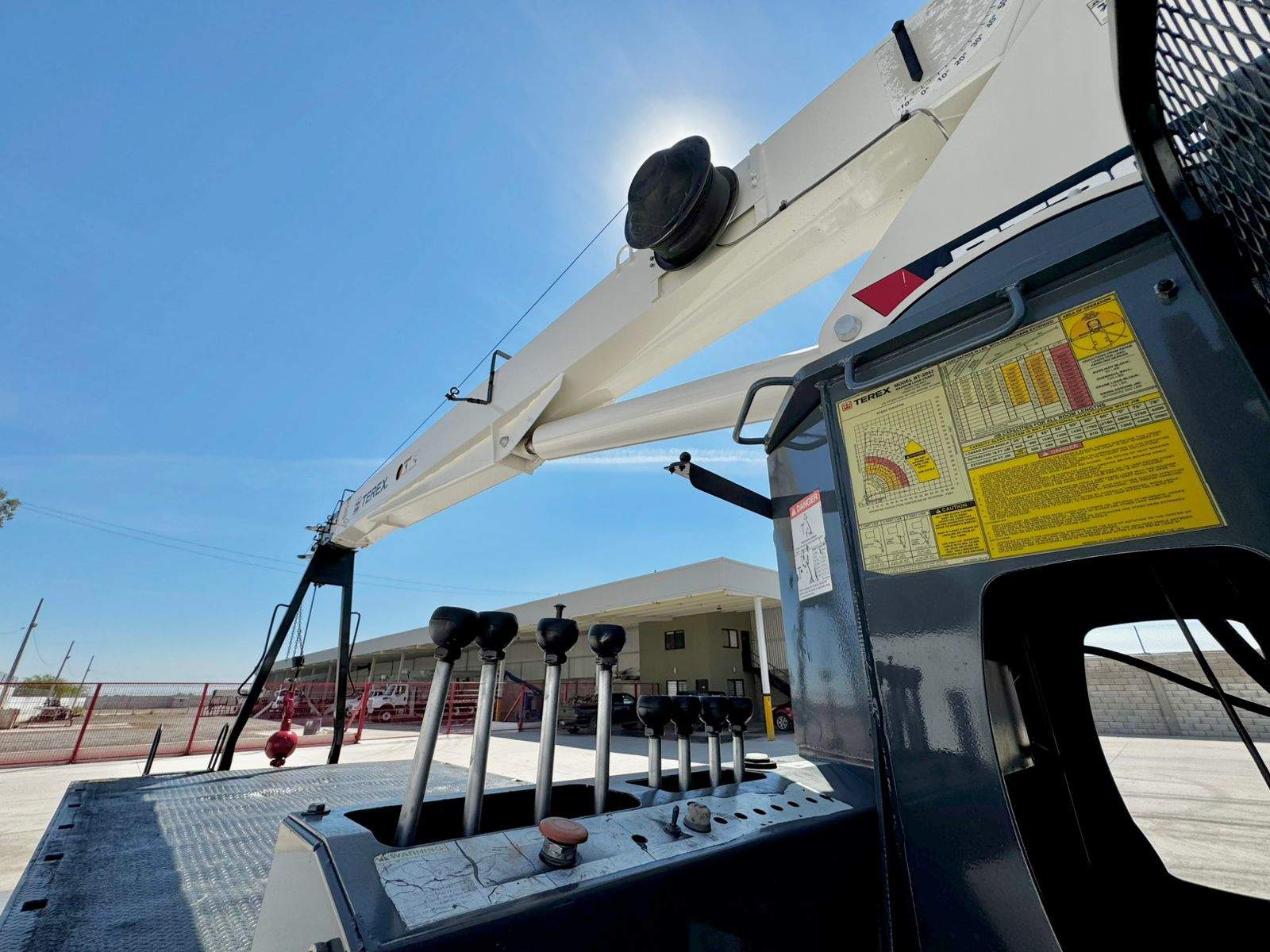 GRUA TITAN TEREX BT2047 DE 10 TON EN INTERNATIONAL 2014 (14)