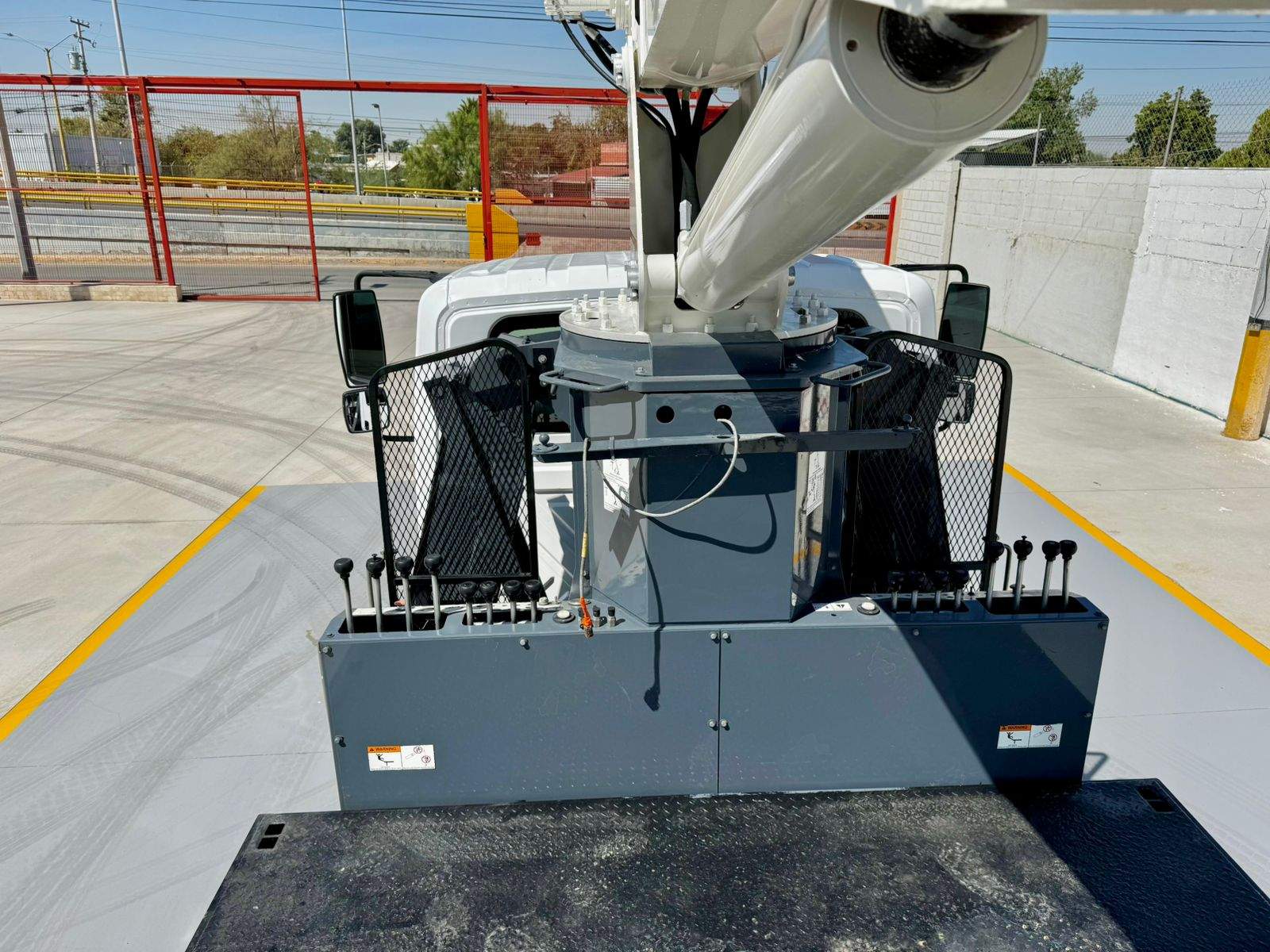 GRUA TITAN TEREX BT2047 DE 10 TON EN INTERNATIONAL 2014 (18)