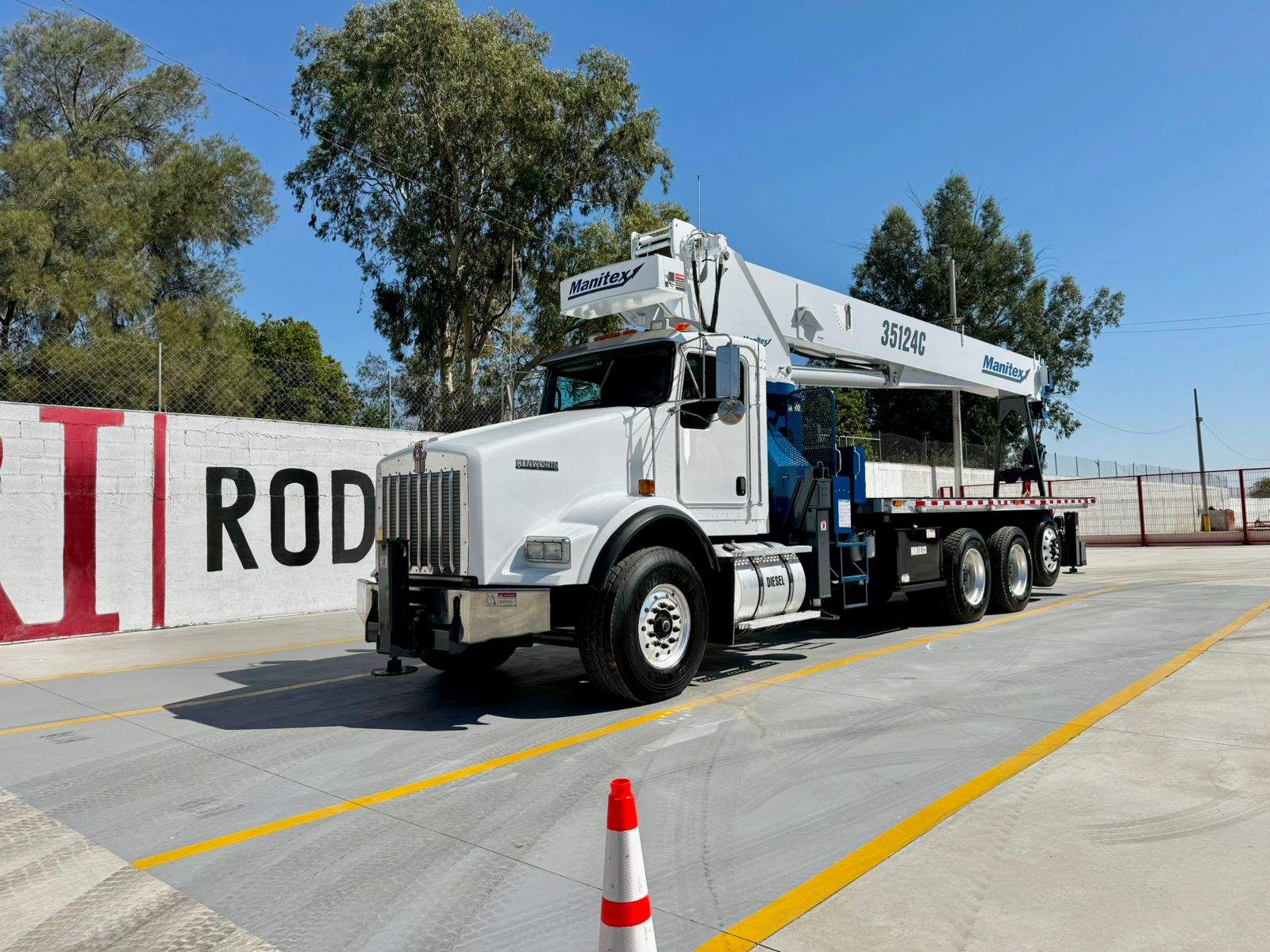 2009 Kenworth cManitex 35124C (2)