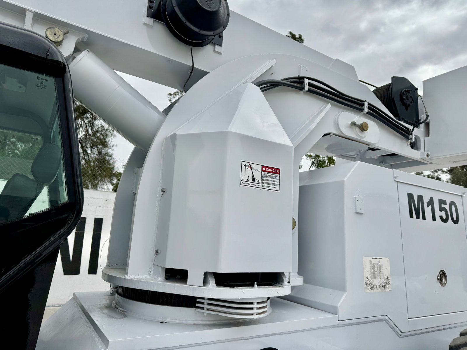 GRUA INDUSTRIALRT MANITEX M-150 PARA 15 TON AÑO 2014 (18)