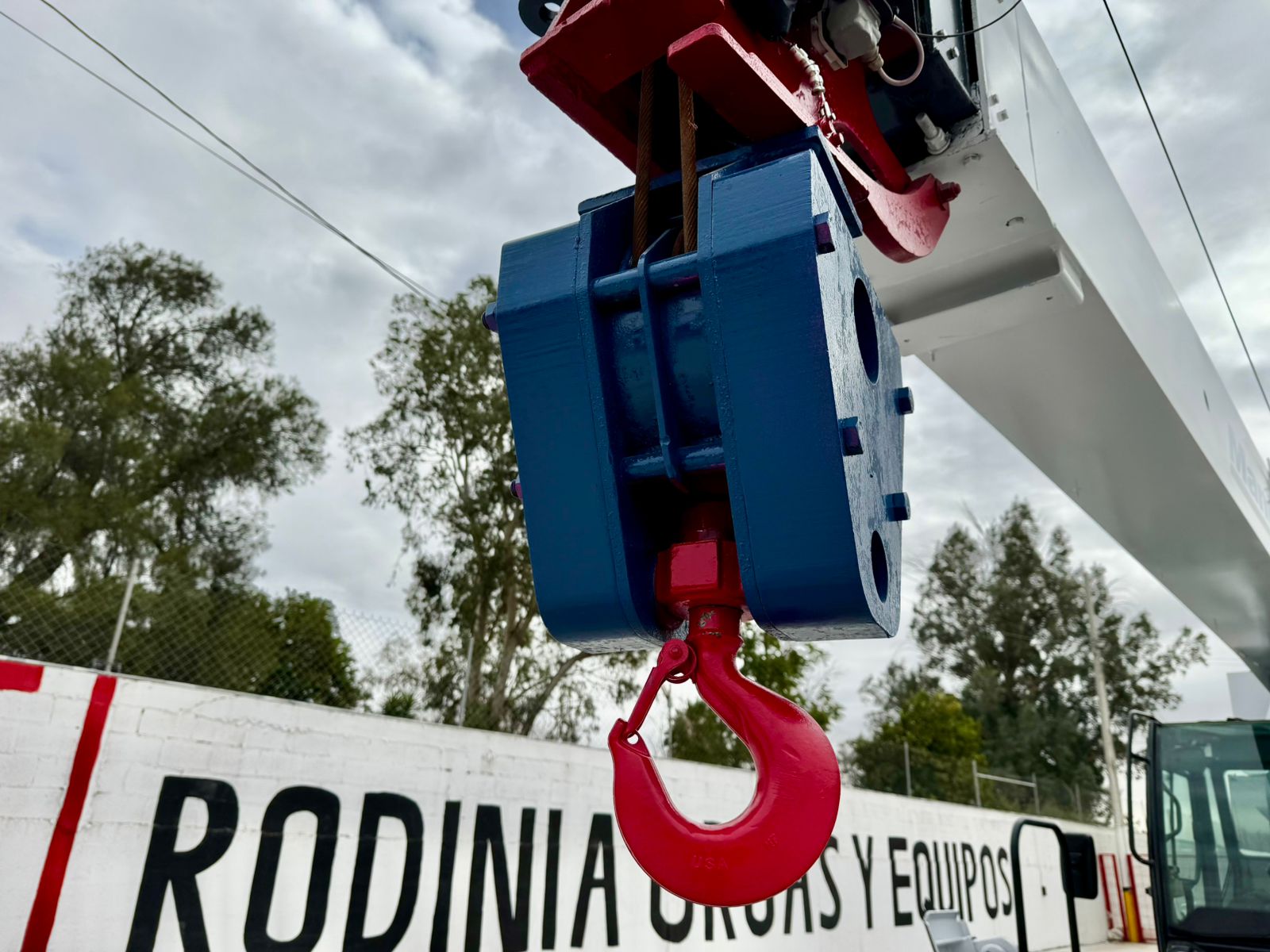 GRUA INDUSTRIALRT MANITEX M-150 PARA 15 TON AÑO 2014 (25)