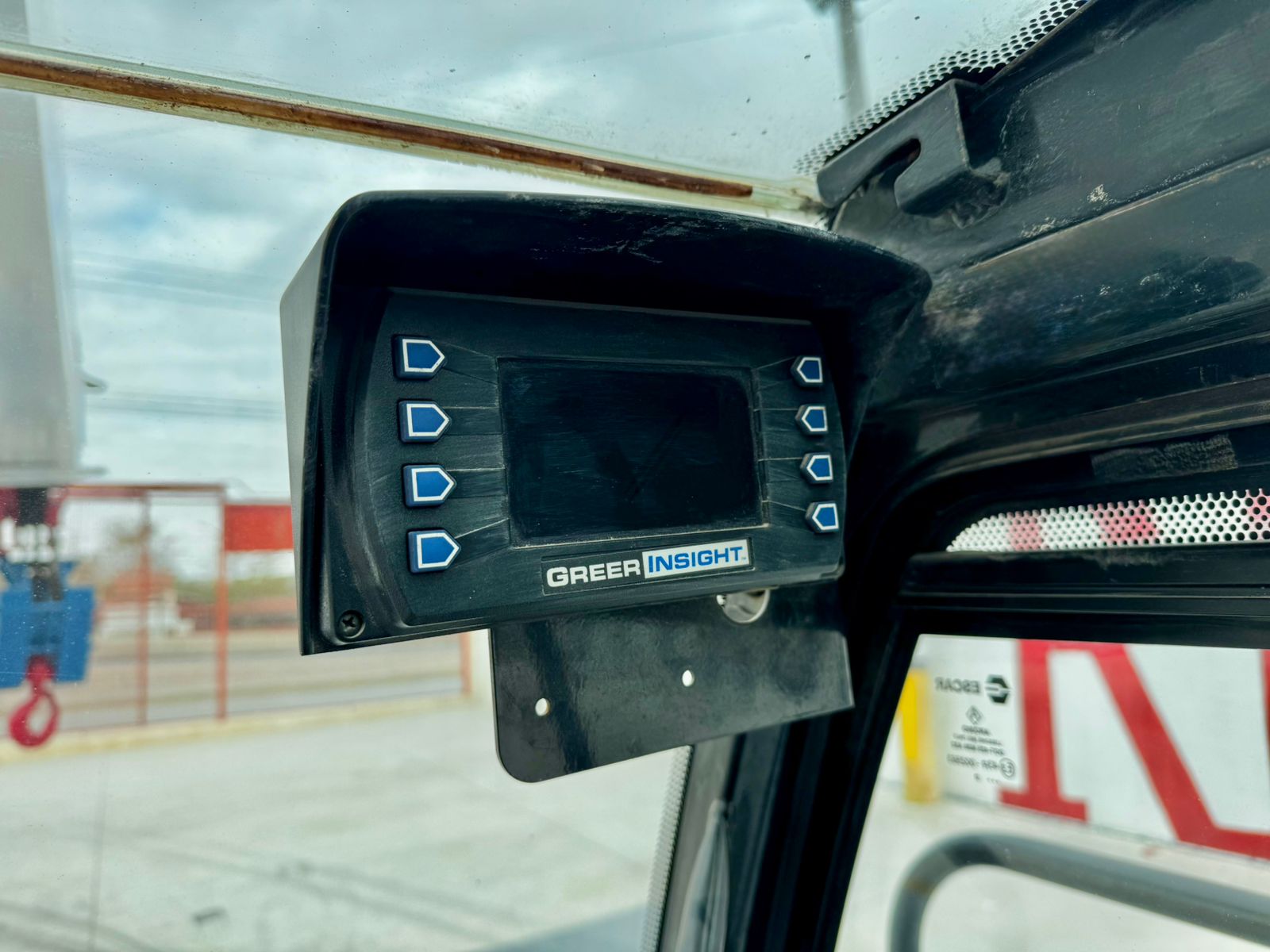 GRUA INDUSTRIALRT MANITEX M-150 PARA 15 TON AÑO 2014 (9)