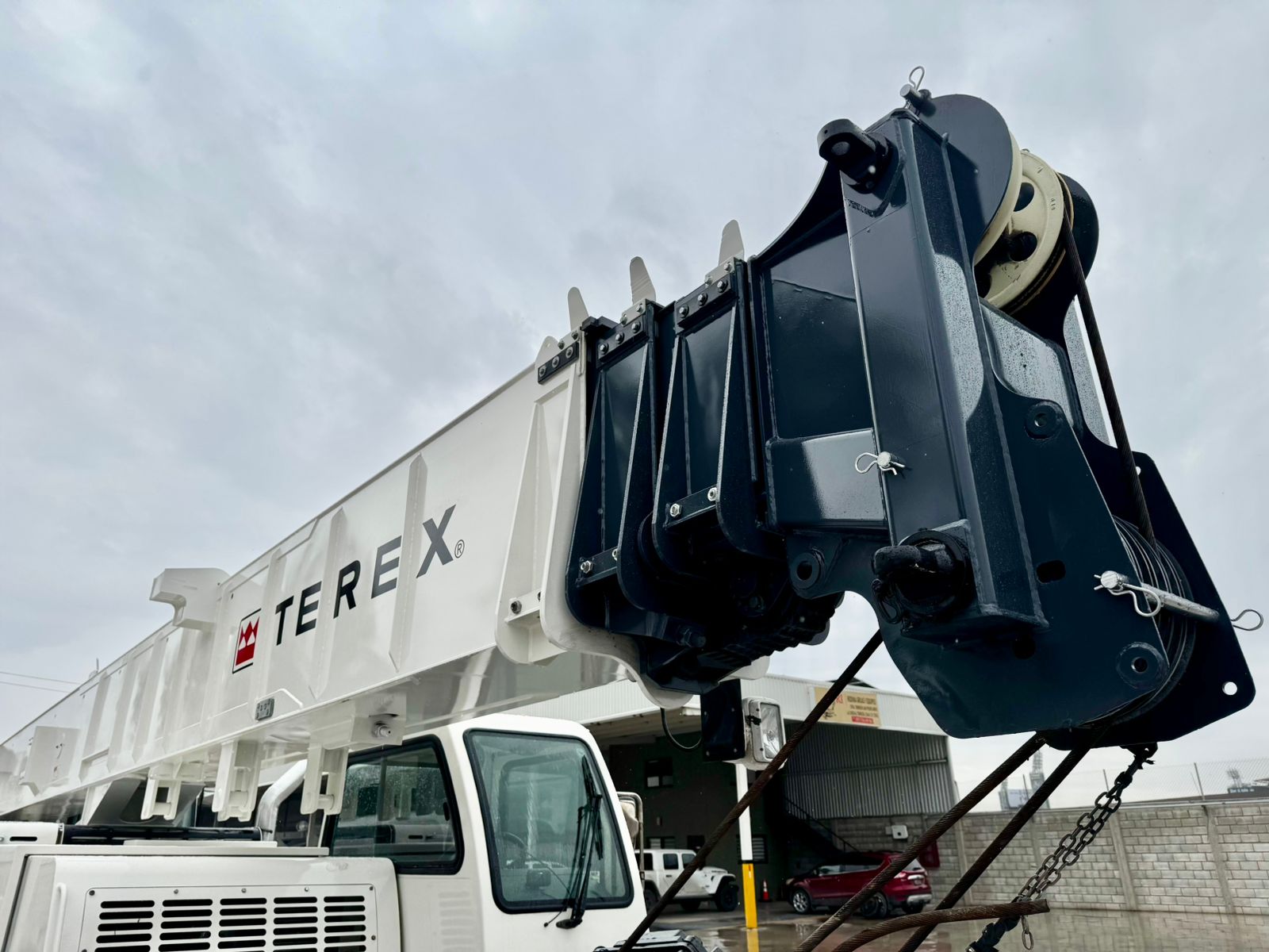 GRUA SOBRE CAMION TEREX T-780 DE 80 TON 2013 (18)