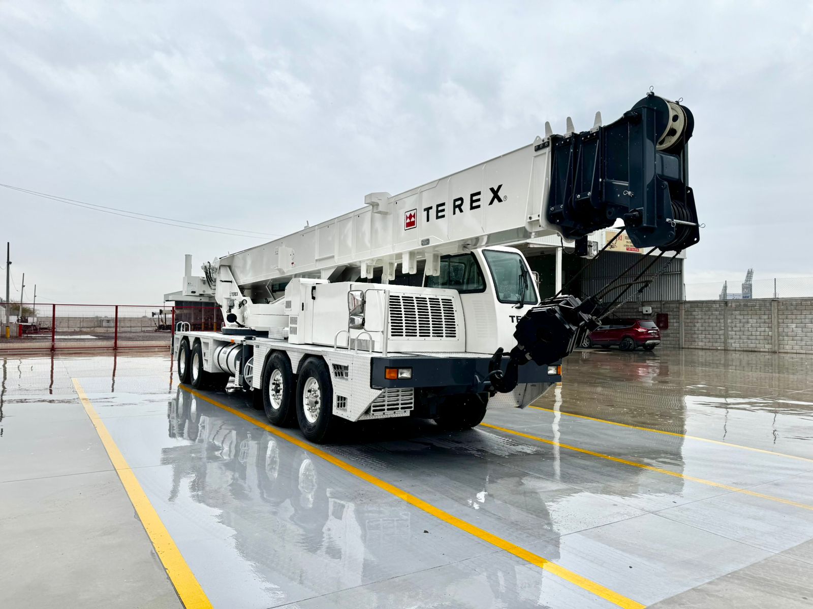 GRUA SOBRE CAMION TEREX T-780 DE 80 TON 2013 (3)