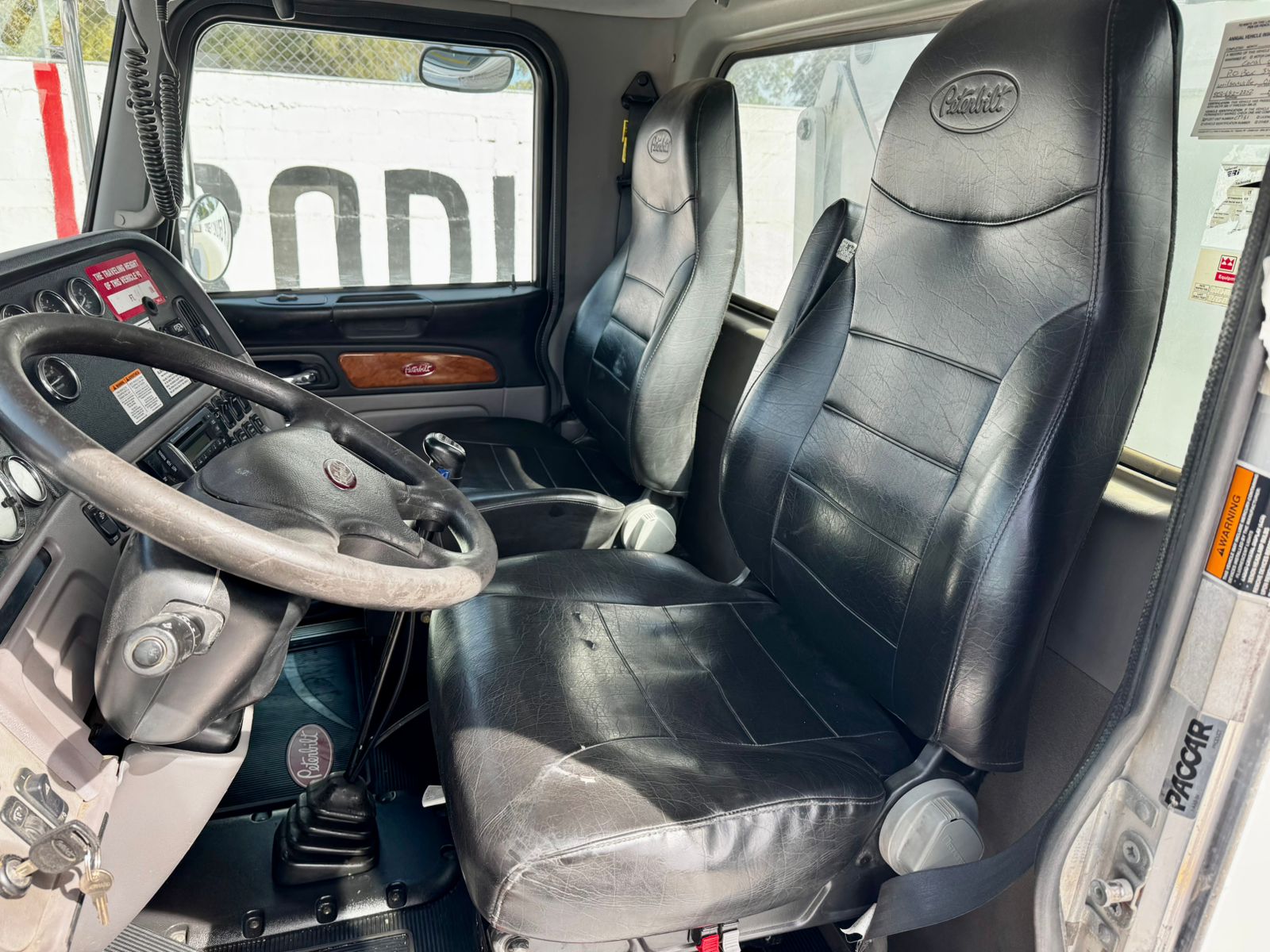 GRUA TITAN NATIONAL 800D DE 23 TON EN PETERBILT 2011 (11)