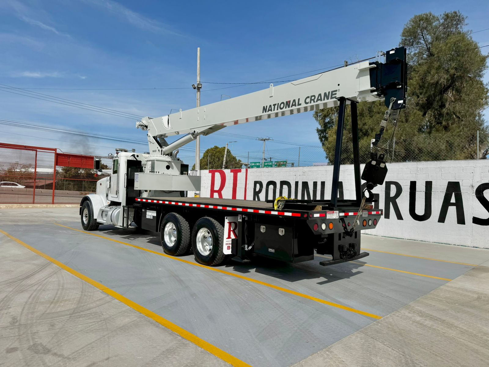 GRUA TITAN NATIONAL 800D DE 23 TON EN PETERBILT 2011 (5)