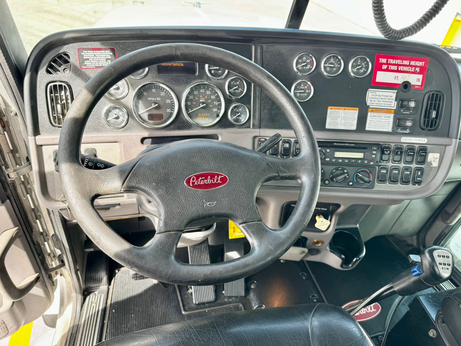 GRUA TITAN NATIONAL 800D DE 23 TON EN PETERBILT 2011 (7)