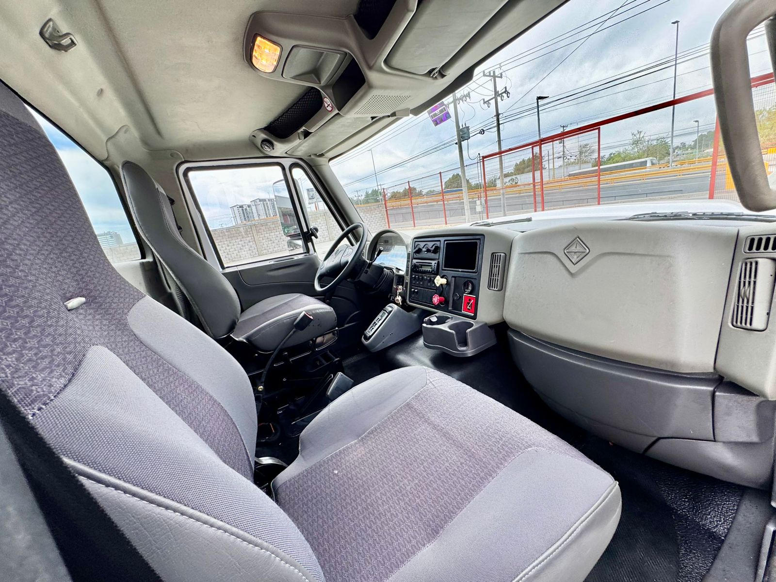 2012 InternationalcTerex BT4792 (12)