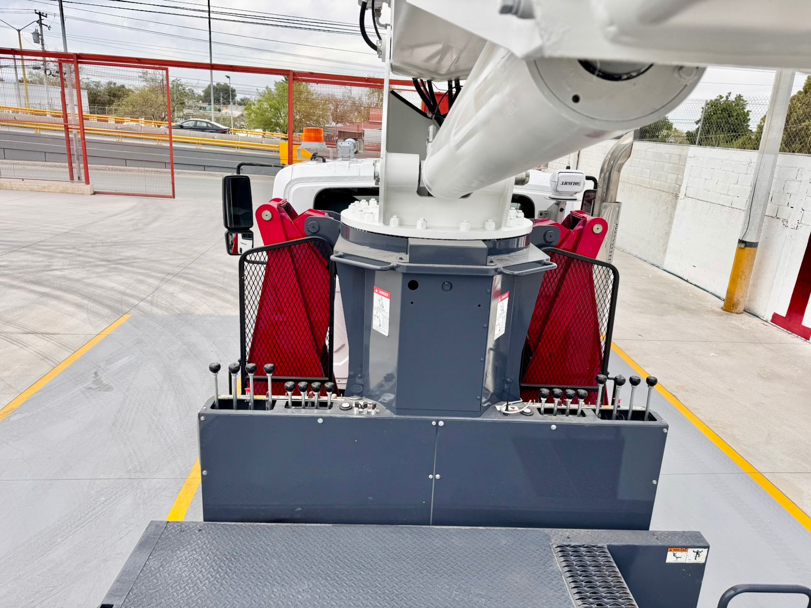 2012 InternationalcTerex BT4792 (21)