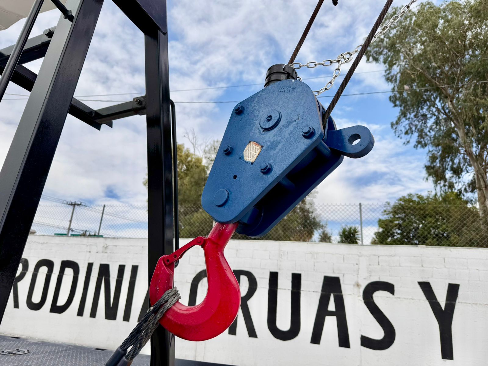 2012 InternationalcTerex BT4792 (22)