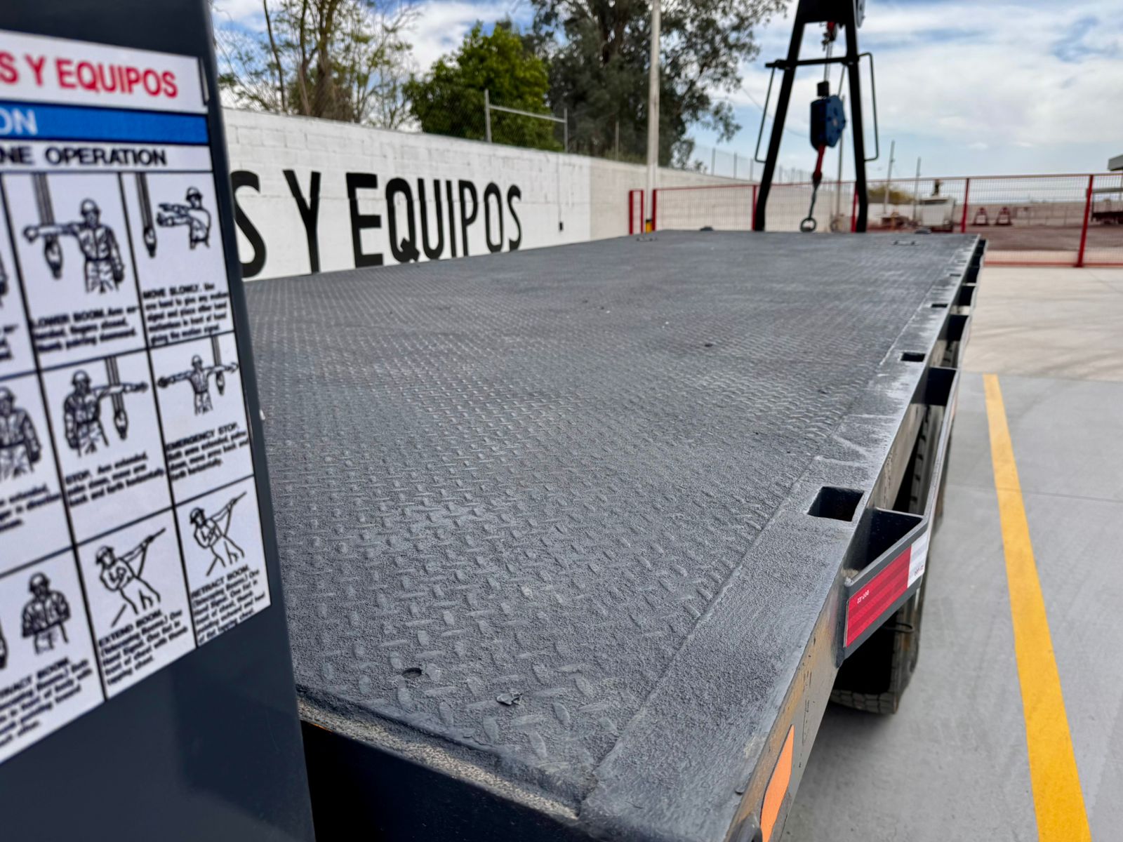 2012 InternationalcTerex BT4792 (23)