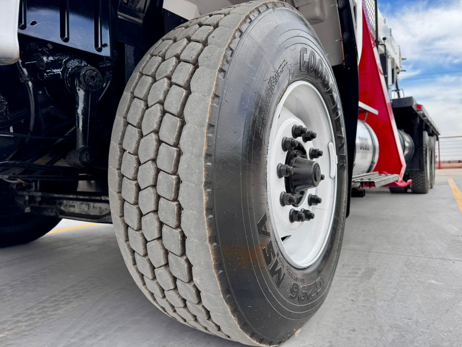 2012 InternationalcTerex BT4792 (26)