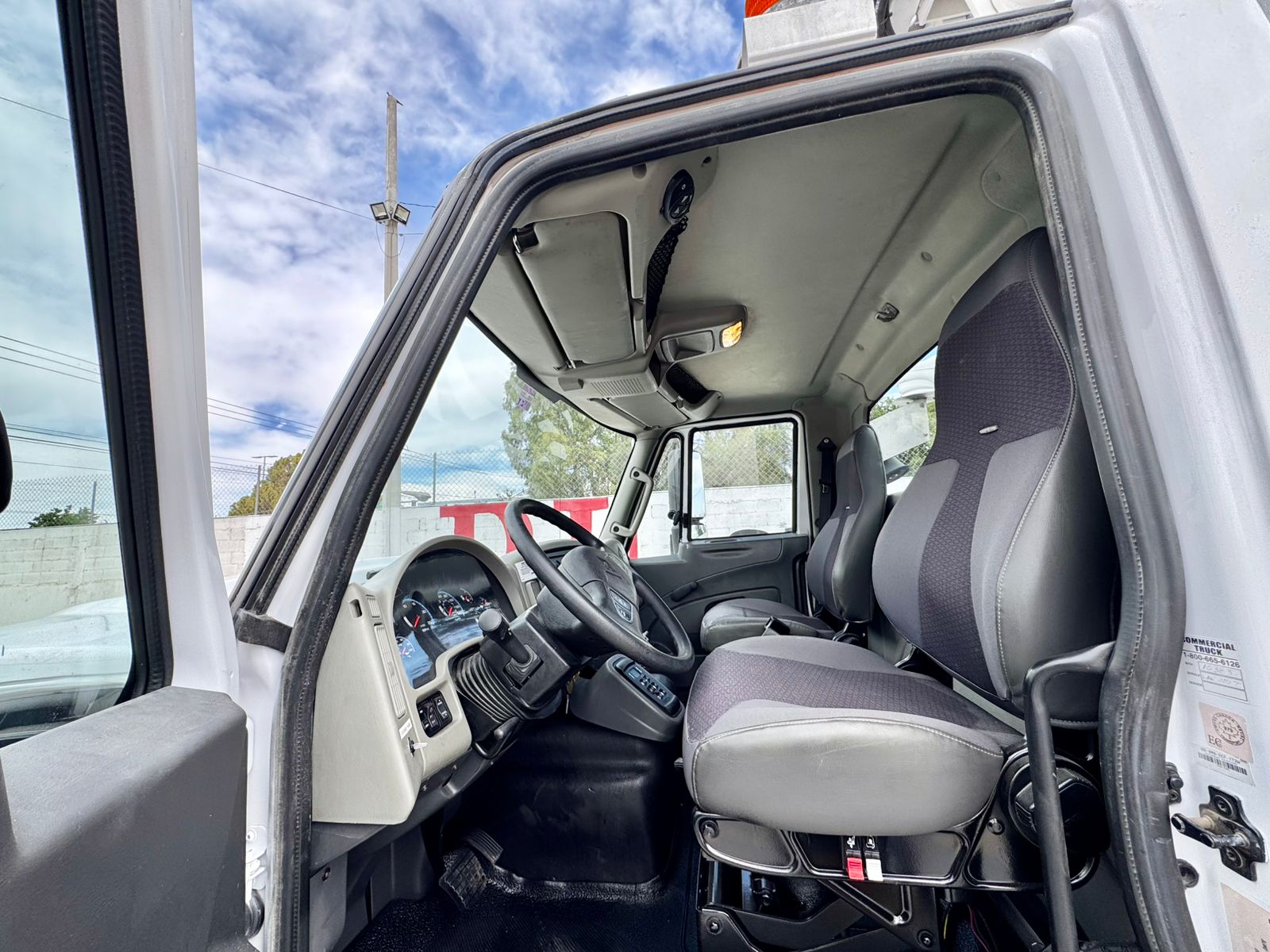 2012 InternationalcTerex BT4792 (8)