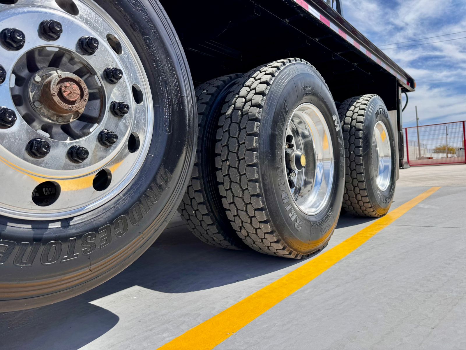 GRUA TITAN NATIONAL 800D DE 23 TON EN PETERBILT 2015 (25)