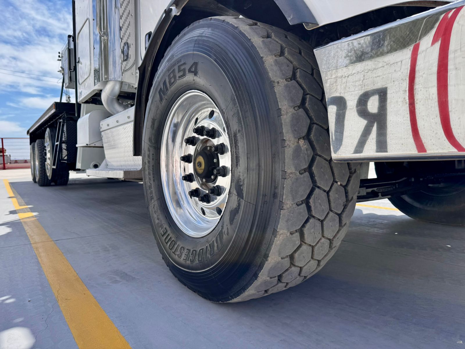 GRUA TITAN NATIONAL 800D DE 23 TON EN PETERBILT 2015 (27)