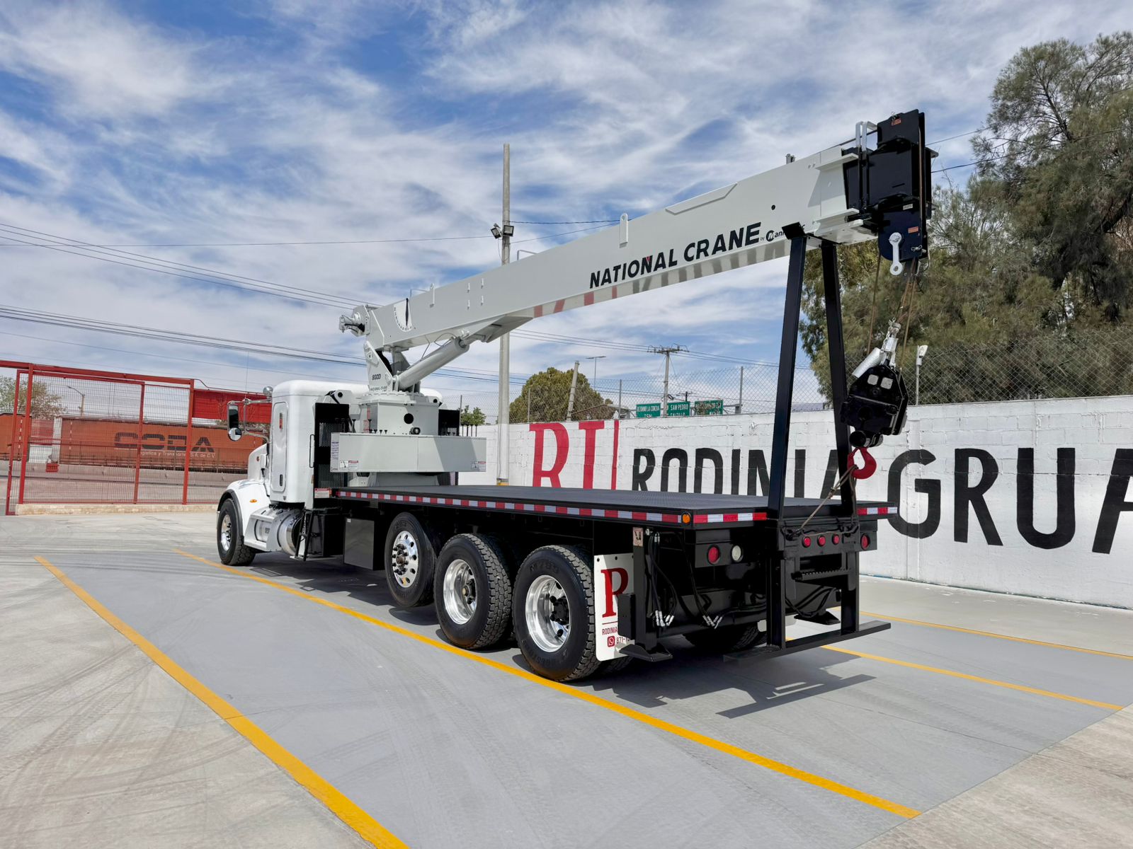 GRUA TITAN NATIONAL 800D DE 23 TON EN PETERBILT 2015 (5)