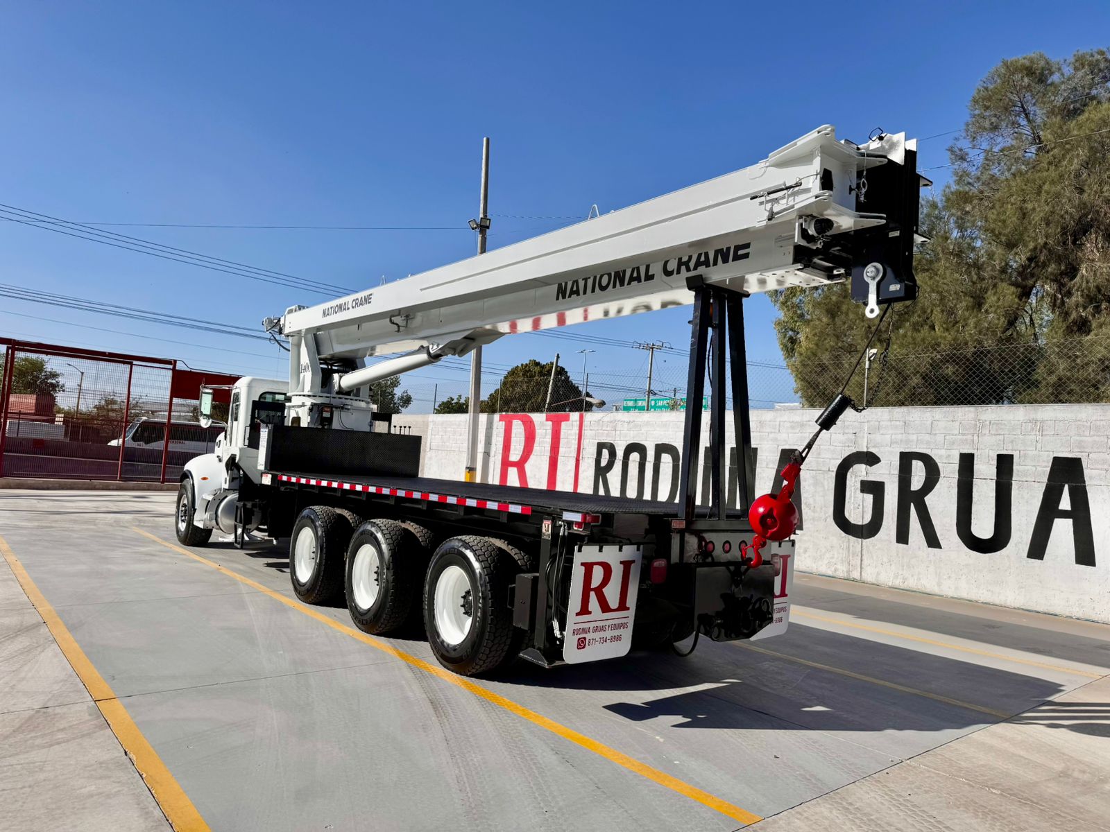 Grúa Titán National 1400H de 33 ton en Peterbilt 2007 (4)