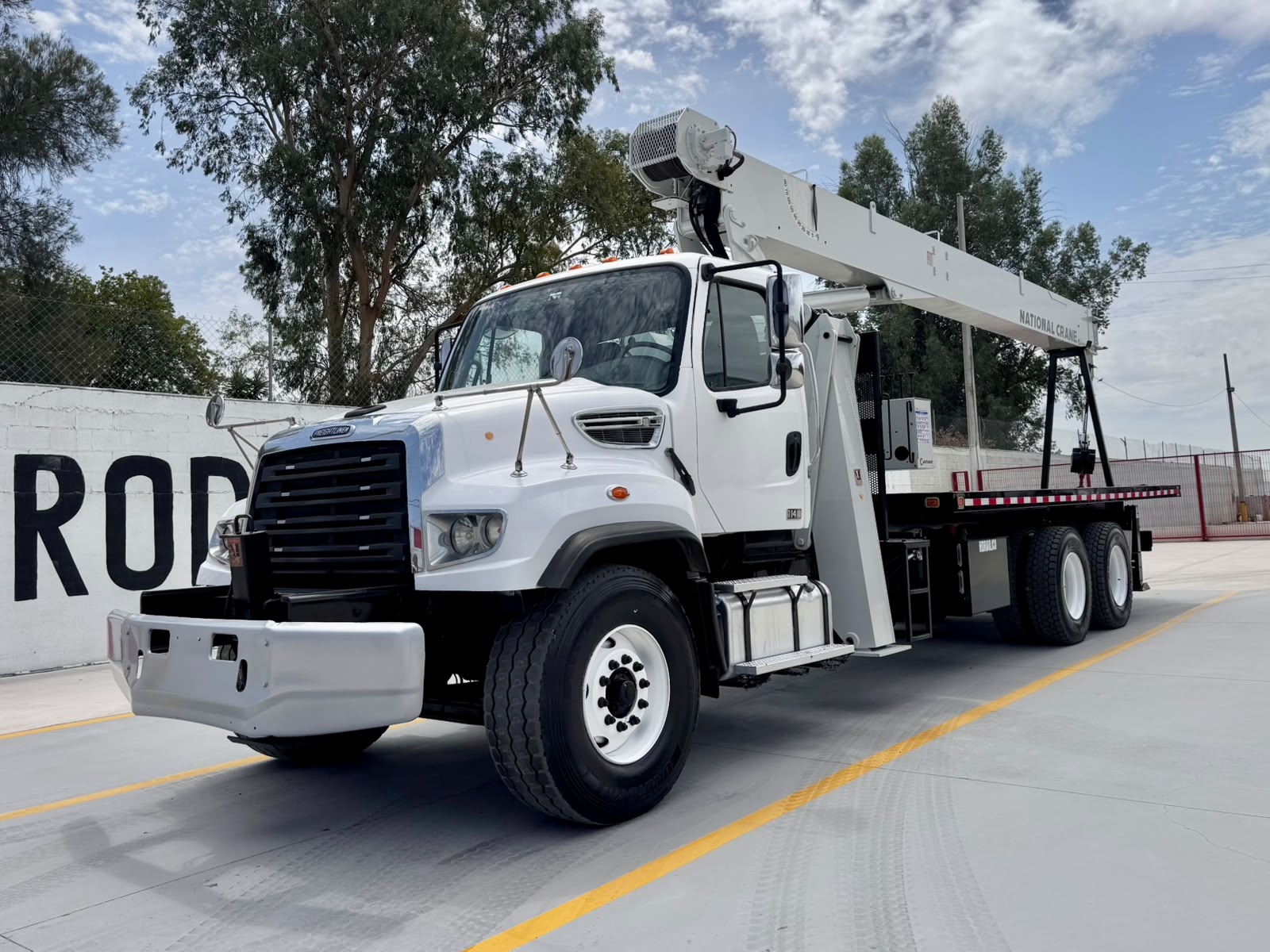 Grua Titan National 800D De 23 Ton En Freightliner 2014_2