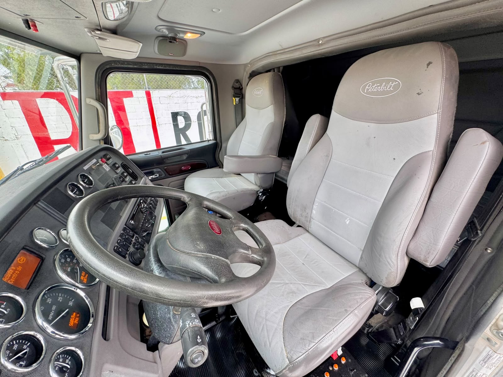 GRUA TITAN NATIONAL 800D DE 23 TON EN PETERBILT 2015_22