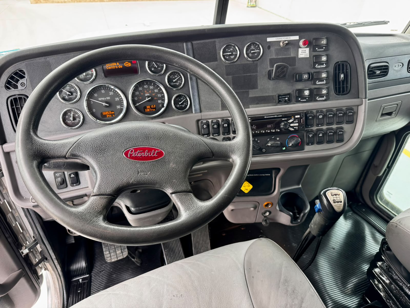 GRUA TITAN NATIONAL 800D DE 23 TON EN PETERBILT 2015_23