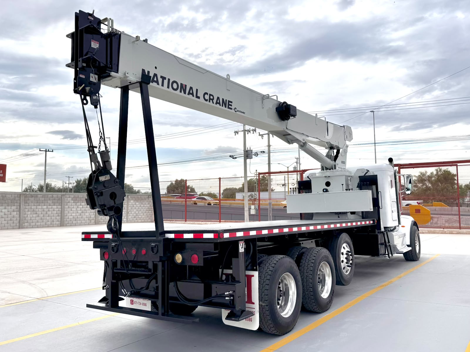 GRUA TITAN NATIONAL 800D DE 23 TON EN PETERBILT 2015_4
