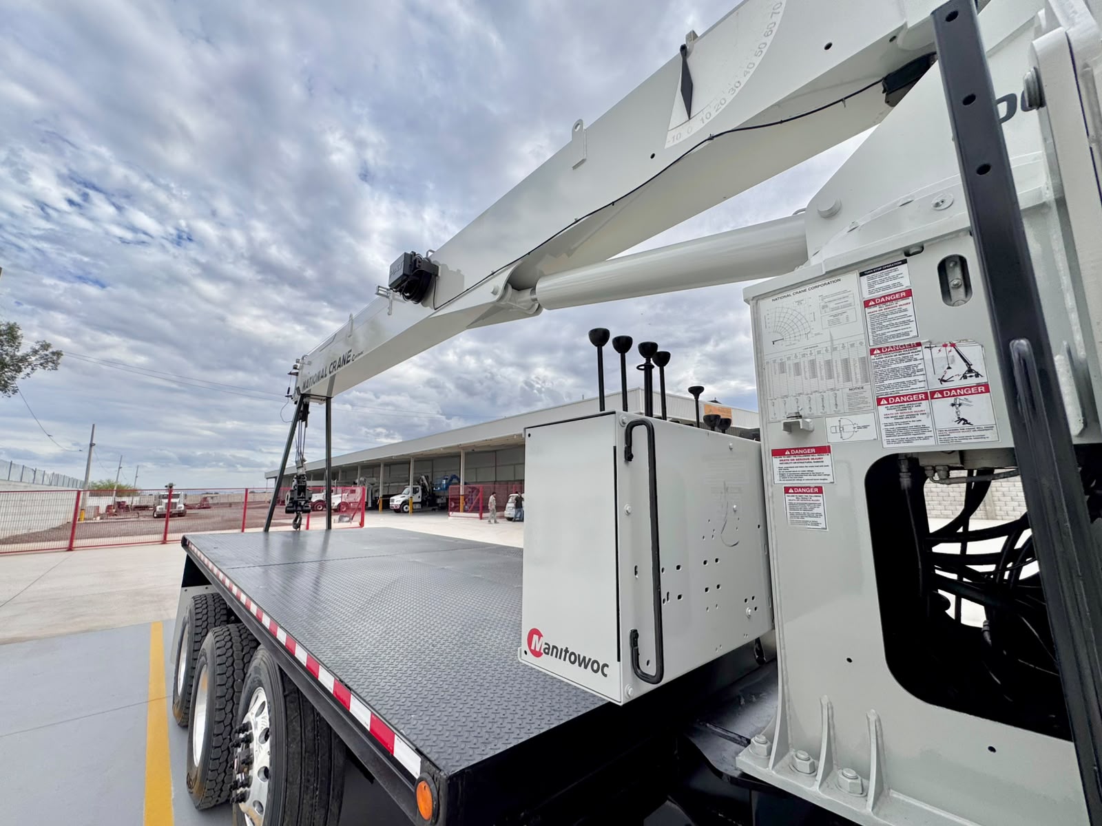 GRUA TITAN NATIONAL 800D DE 23 TON EN PETERBILT 2015_6