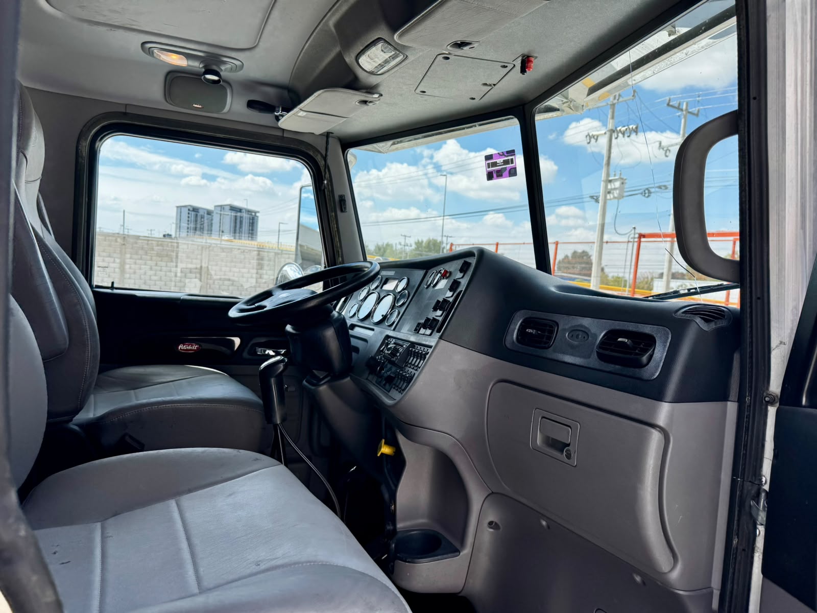 GRUA TITAN NATIONAL 800D DE 23 TON EN PETERBILT 2015_18