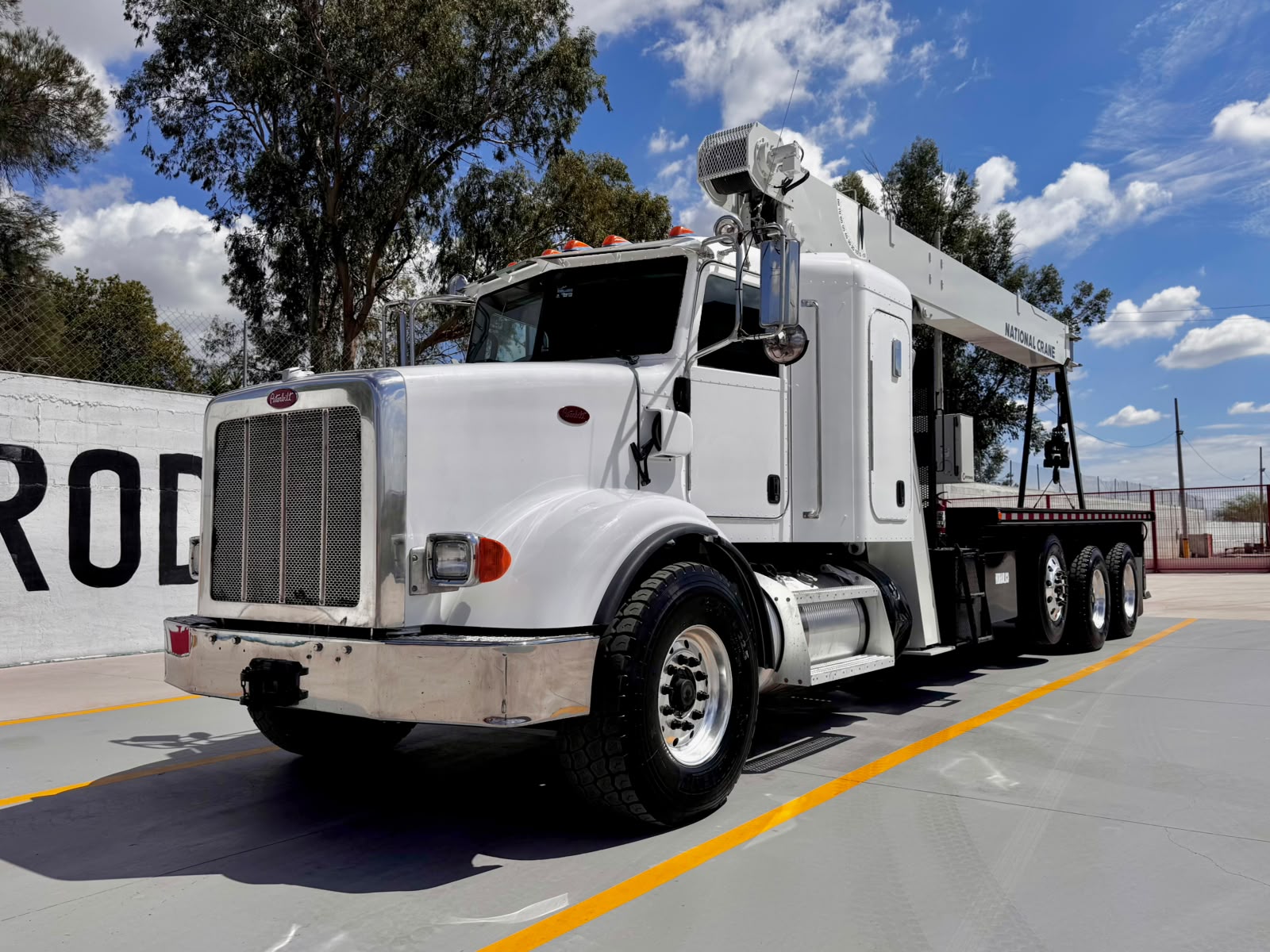GRUA TITAN NATIONAL 800D DE 23 TON EN PETERBILT 2015_3